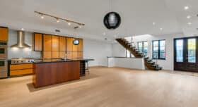 967 Ossington Ave - Upper